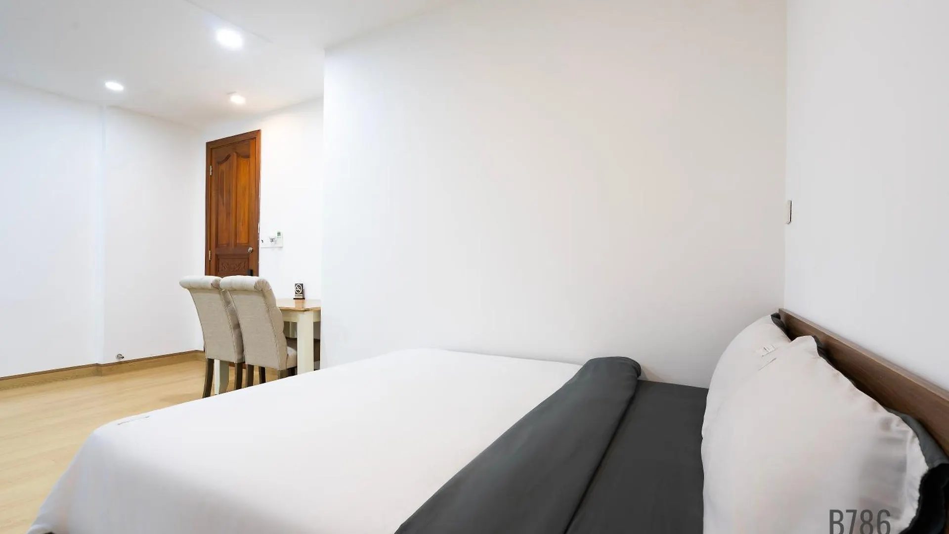 Апартаменты B786 Airport Homestay Хошимин Вьетнам